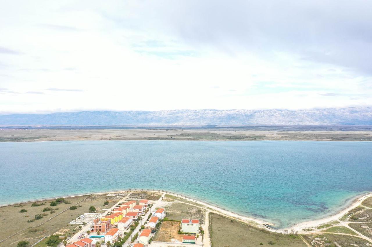 Apartmani Lukic วีร์ ภายนอก รูปภาพ